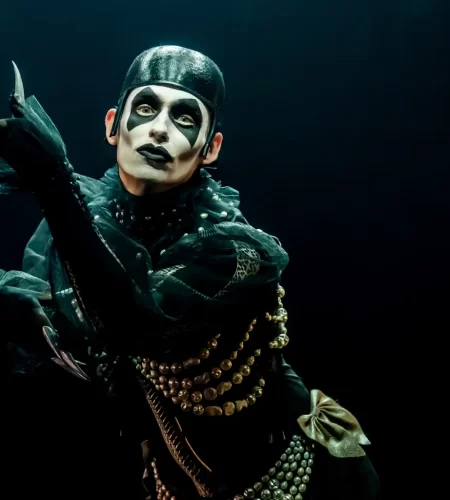 “O que é que isso tem a ver conosco?”- Como o Poder Político de Cabaret foi se perdendo