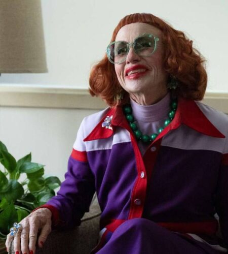 Tia Gladys, Cruellas e o Caricato nas premiações