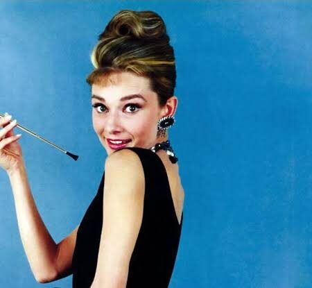 &ldquo;Bonequinha de Luxo&rdquo;  &ndash; Adaptando um Cl&aacute;ssico