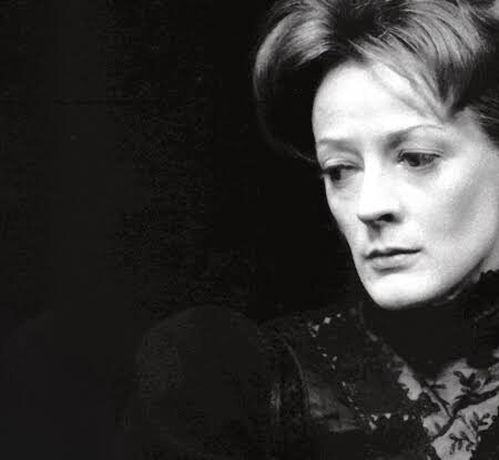 Maggie Smith (1934-2024) &ndash; Carisma Que Atravessou Gera&ccedil;&otilde;es